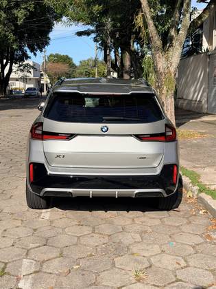 BMW X1 2.0 16V TURBO GASOLINA SDRIVE20I M SPORT STEPTRONIC BMW X1 2.0 16V TURBO GASOLINA SDRIVE20I M SPORT STEPTRONIC
